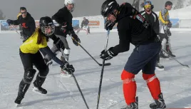 Pondhockey-jeden-Sonntag Pondhockey-jeden-Sonntag